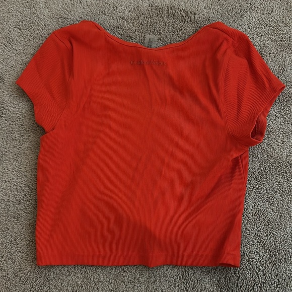 RED ORANGE CROPPED OUTDOOR VOICES SHIRT!! - Picture 2 of 3